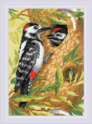 Cross stitch kit Woodpecker - RIOLIS