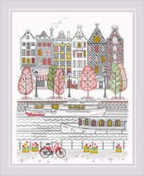 Cross stitch kit City on Water - RIOLIS