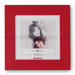 Wooden frame 14 x 14 cm, red - The Stitch Company
