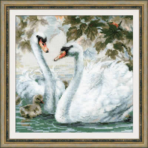 Borduurpakket White Swans - RIOLIS
